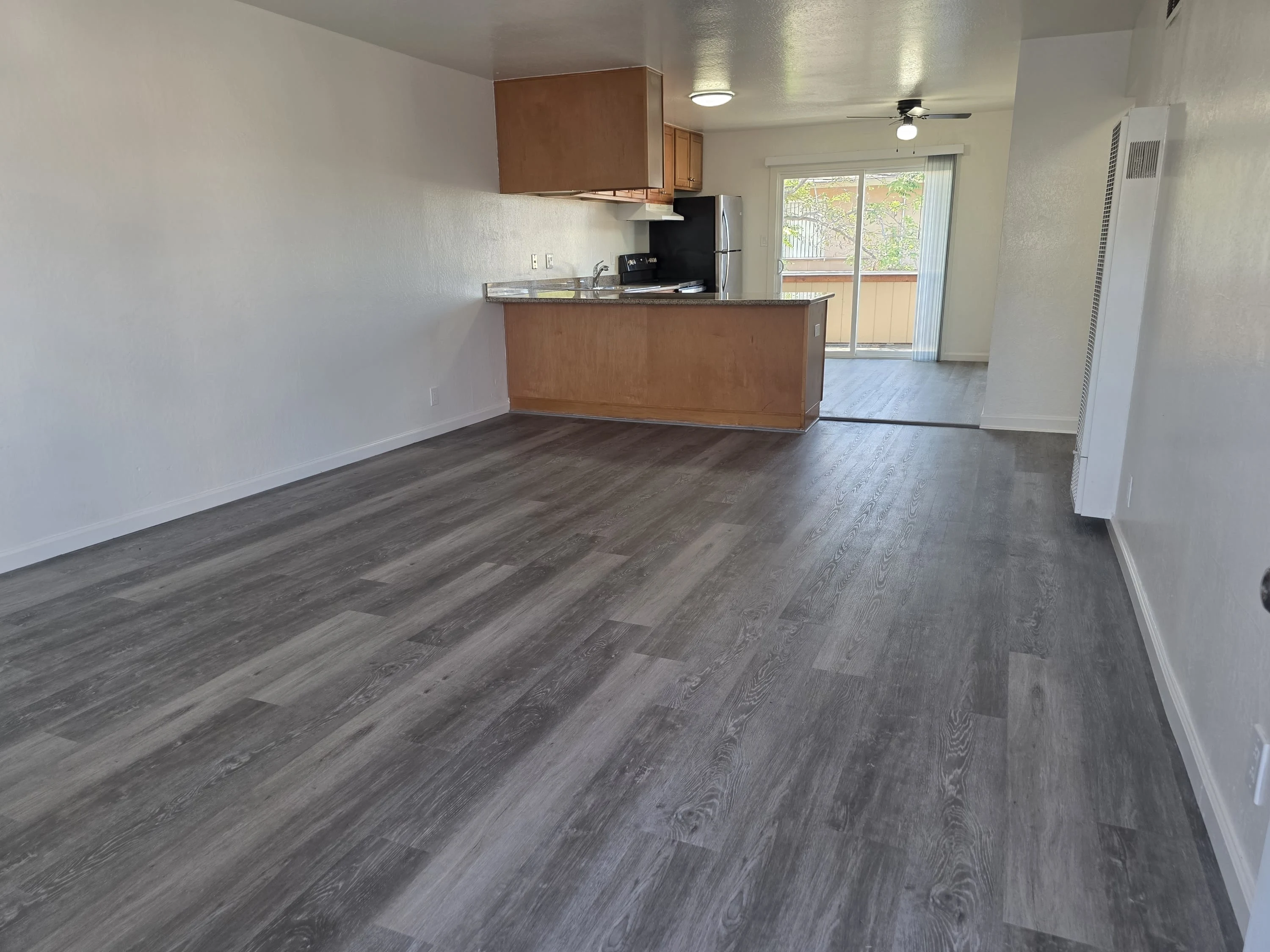27070-27086 Manon Avenue photo 4