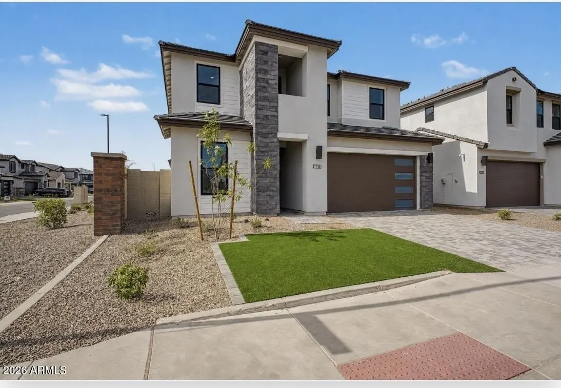 1131 E Yellowstone Pl photo 5