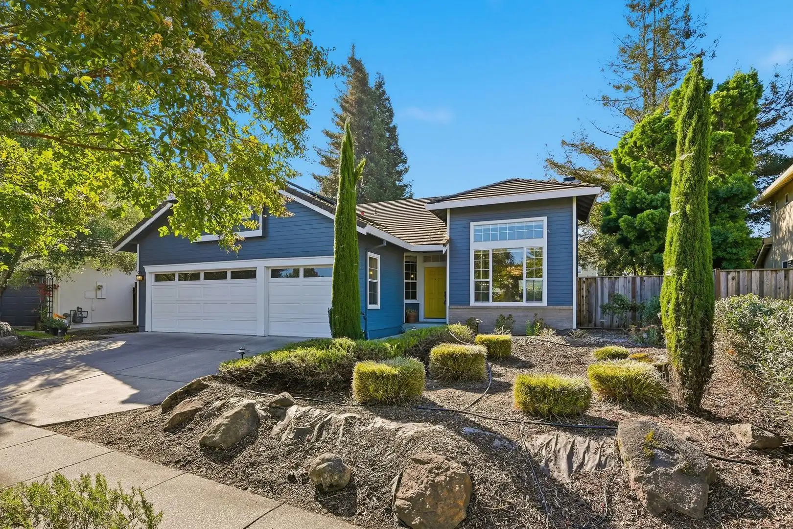 Contemporary Single Level North Napa Home photo 3