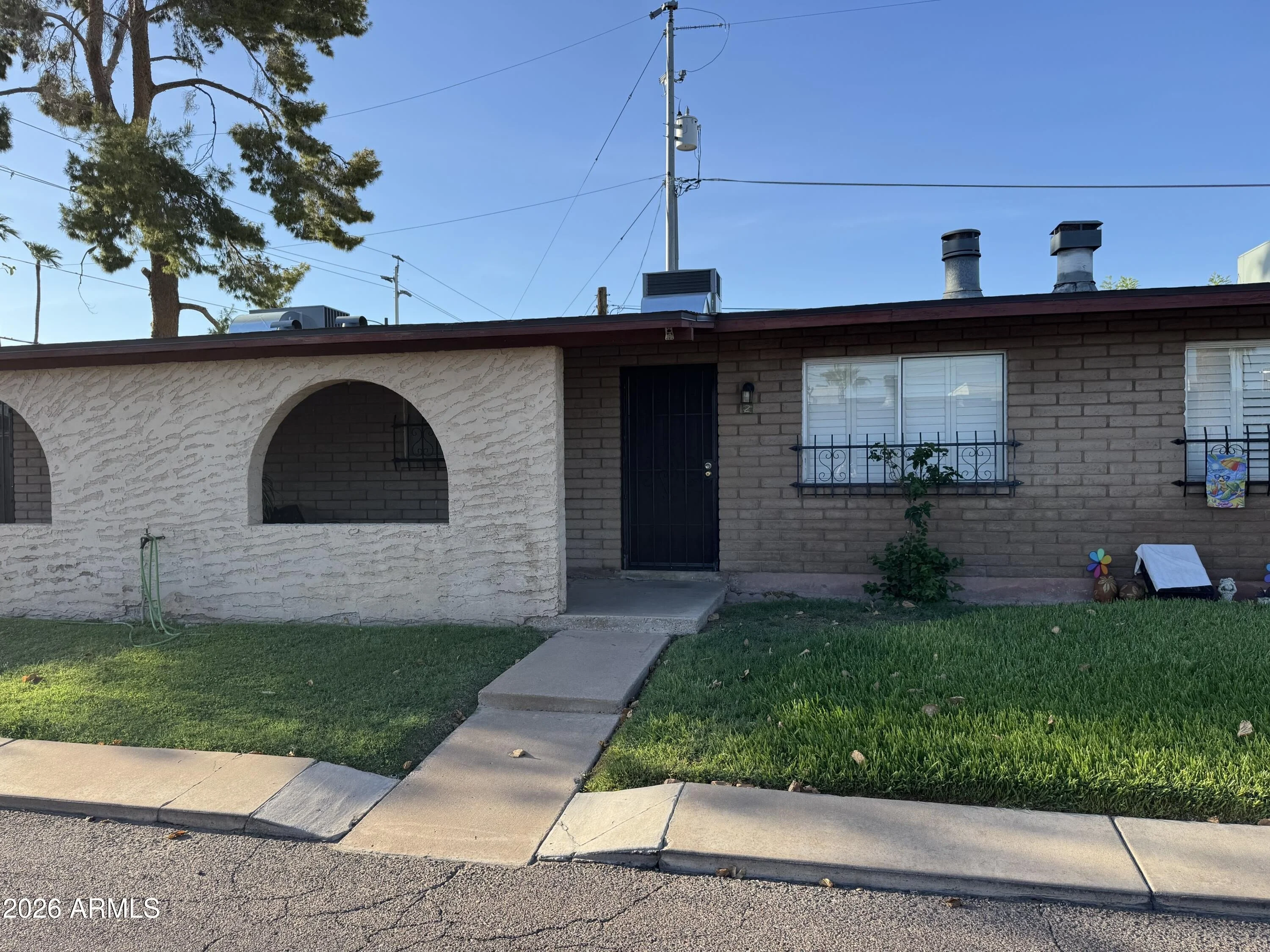 6735 N 16th Pl Phoenix, AZ 85016 photo 2