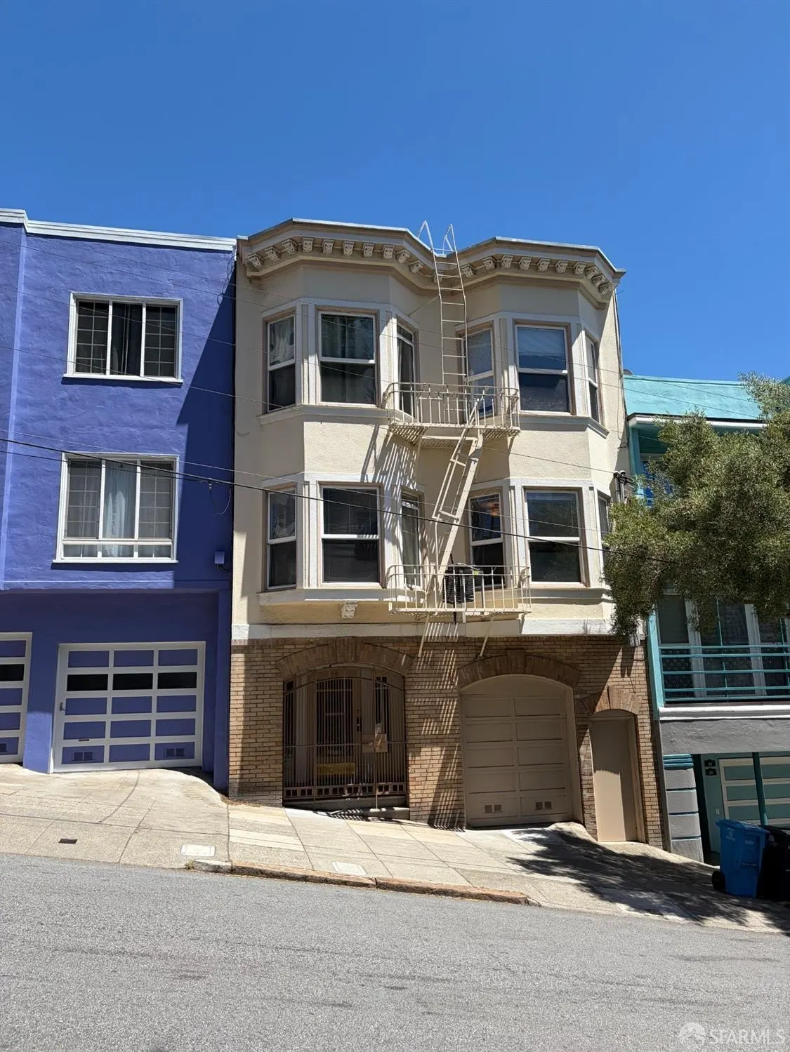 Apartments on Cole St · San Francisco photo 2
