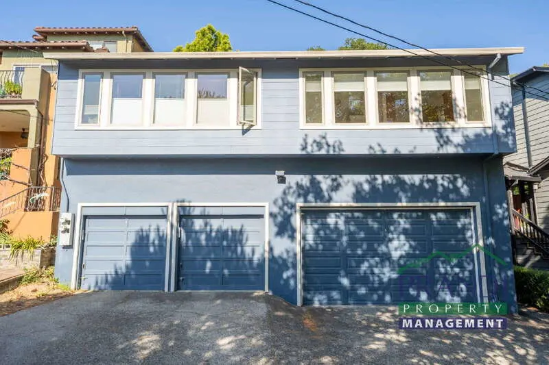 325 Montecito Ave photo 3