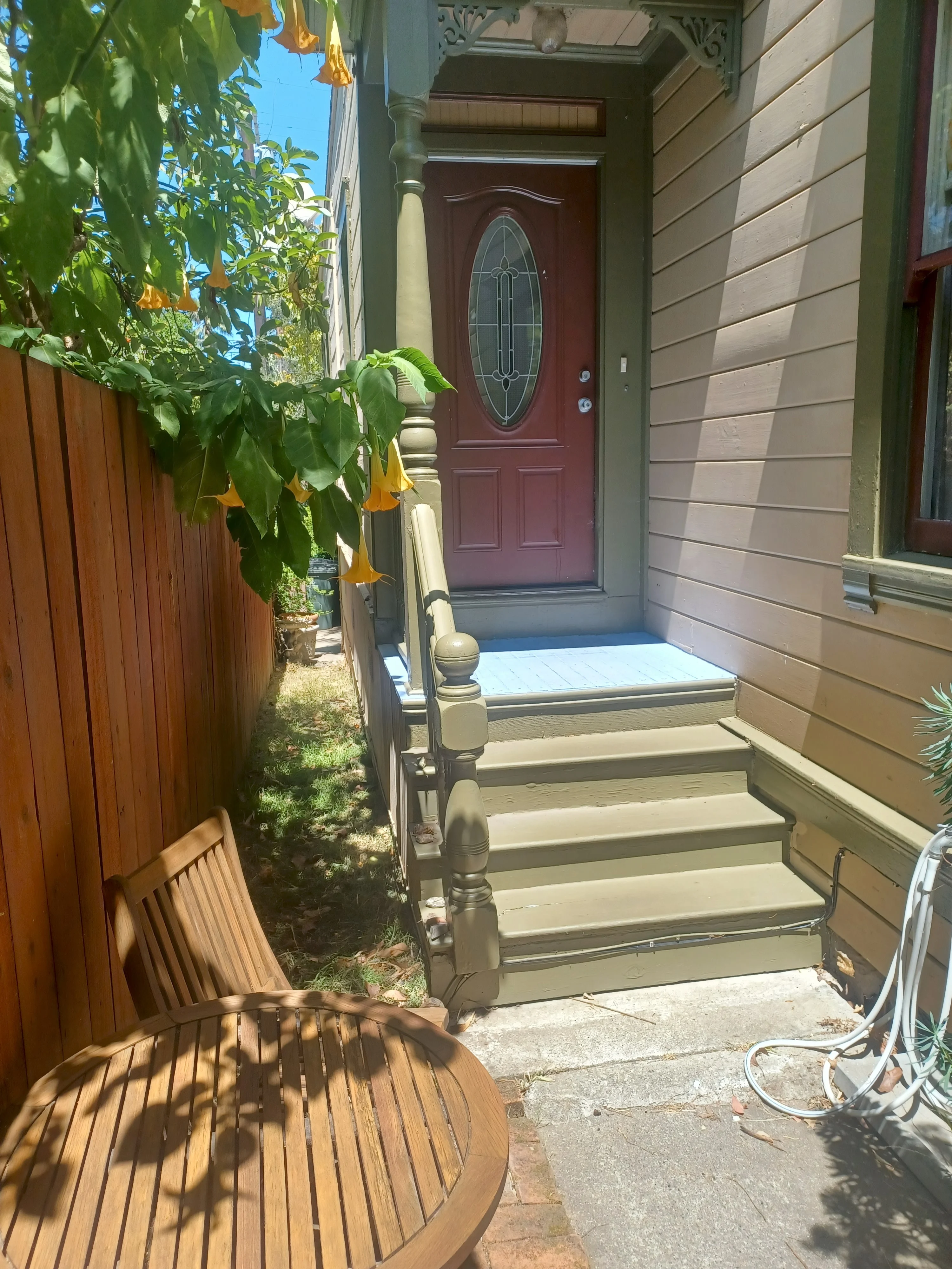 924 Virginia St photo 4