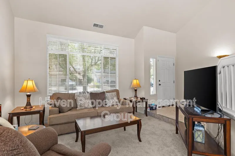 2866 Valcourt Way Rentals photo 4