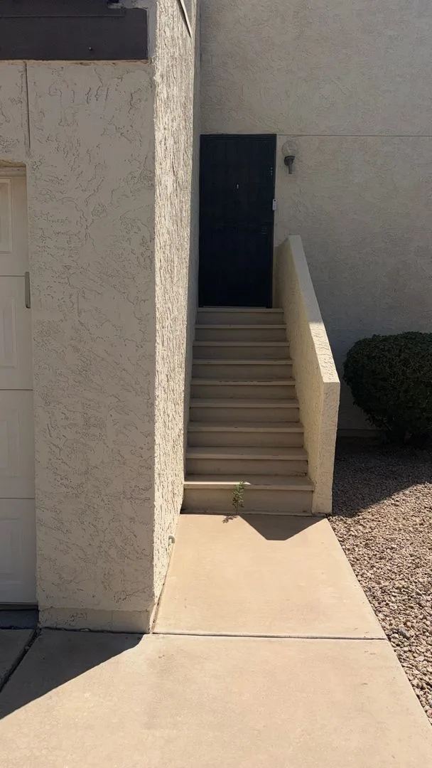 Spacious Towhhouse With Sautillo Tile photo 5