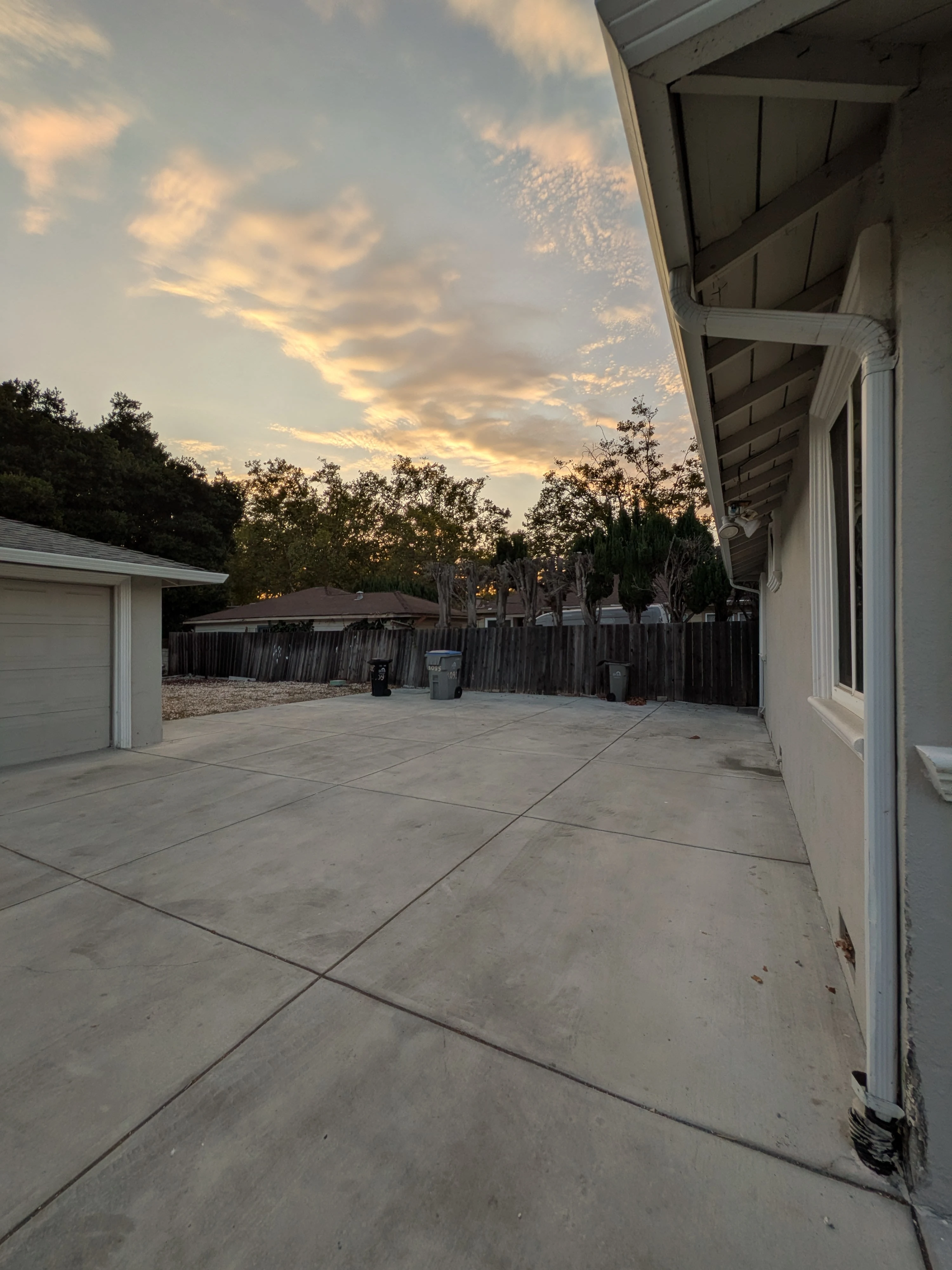 1095 N 4th St photo 3