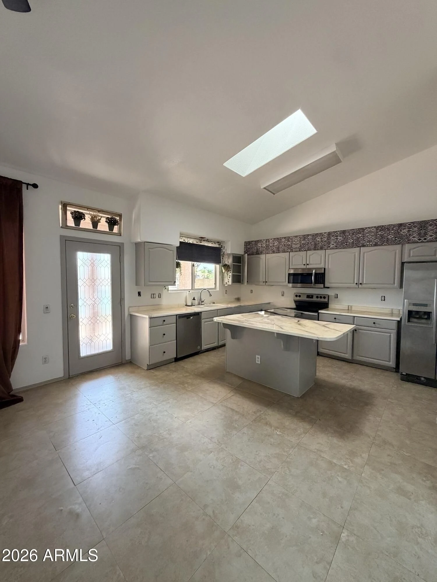 5215 W Tonopah Dr photo 3