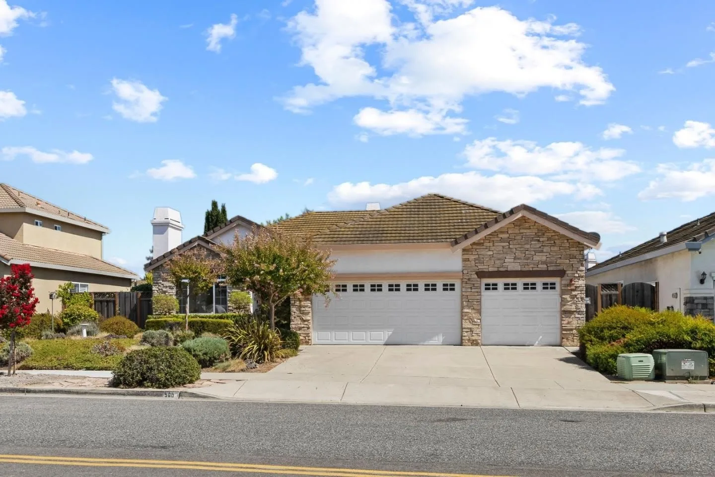 560 Diana Ave Rentals photo 4