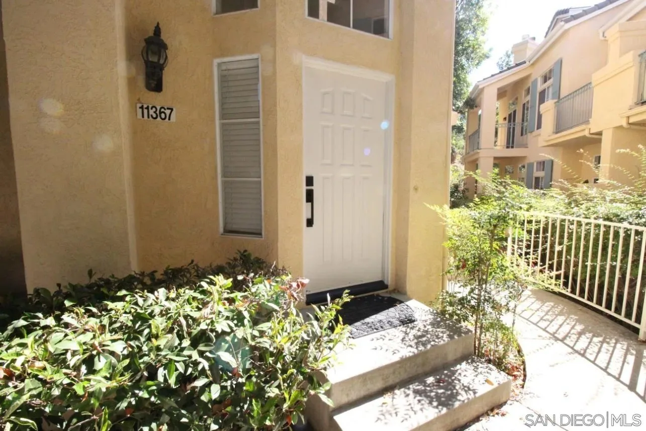 11367 Provencal Pl photo 4