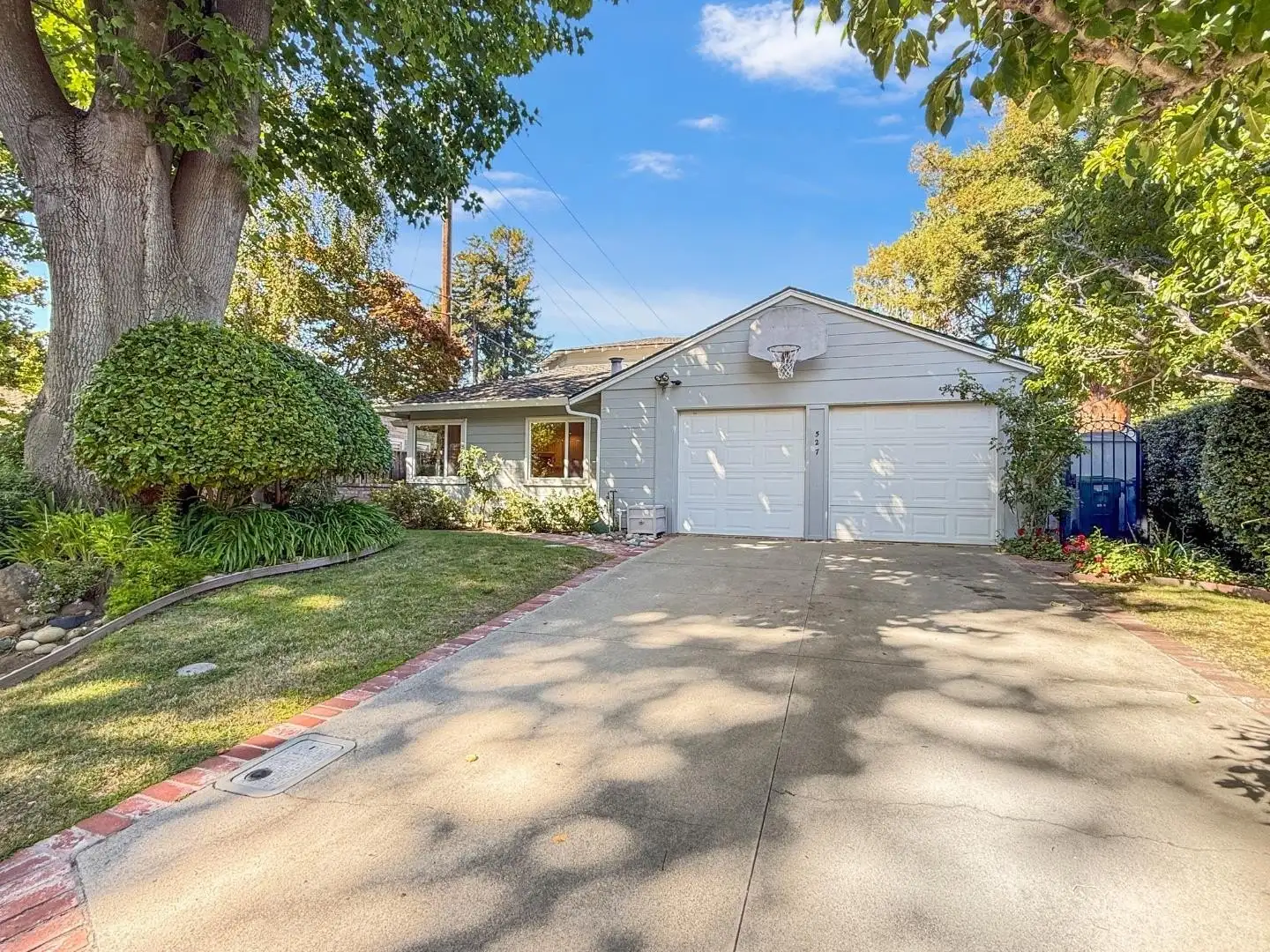 Houses on Hilbar Ln · Palo Alto photo 4