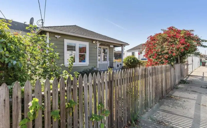 3413 Elmwood Ave photo 2