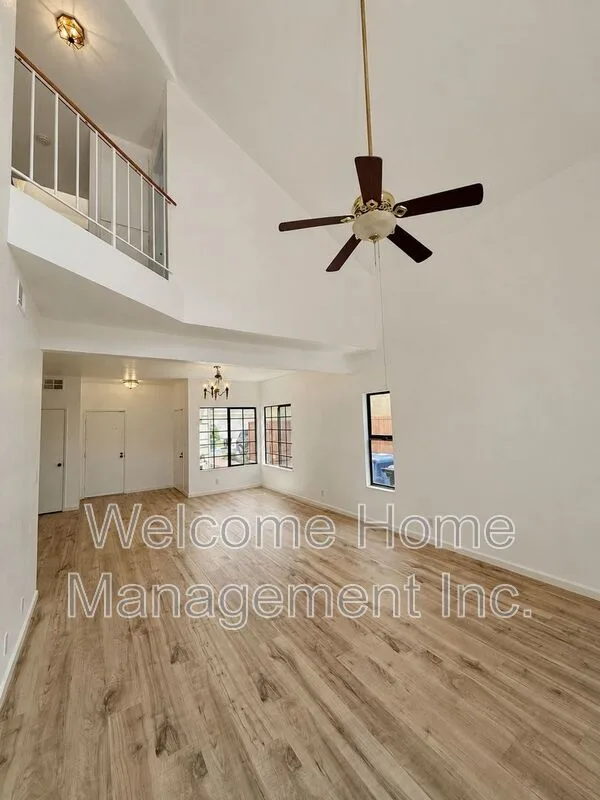 34769 Comstock Common photo 5