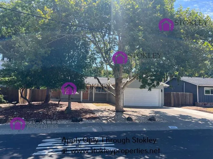 1003 Santa Cruz Drive photo 2