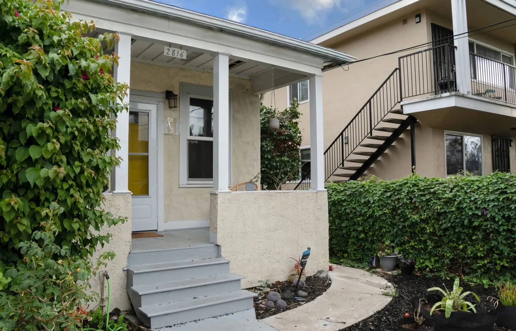 Charming 3BR House in Oakland photo 3