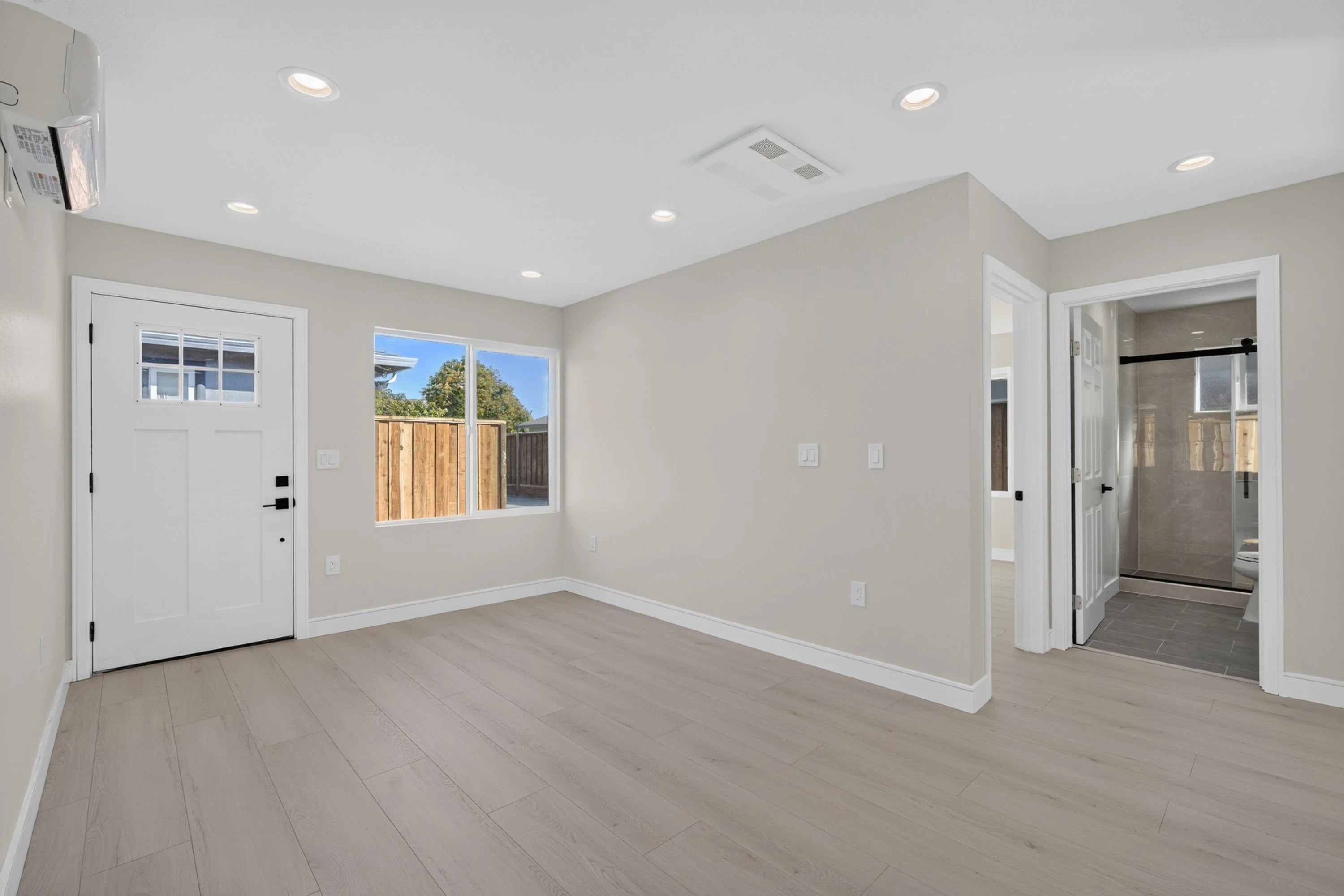 4565 Todd Street photo 4