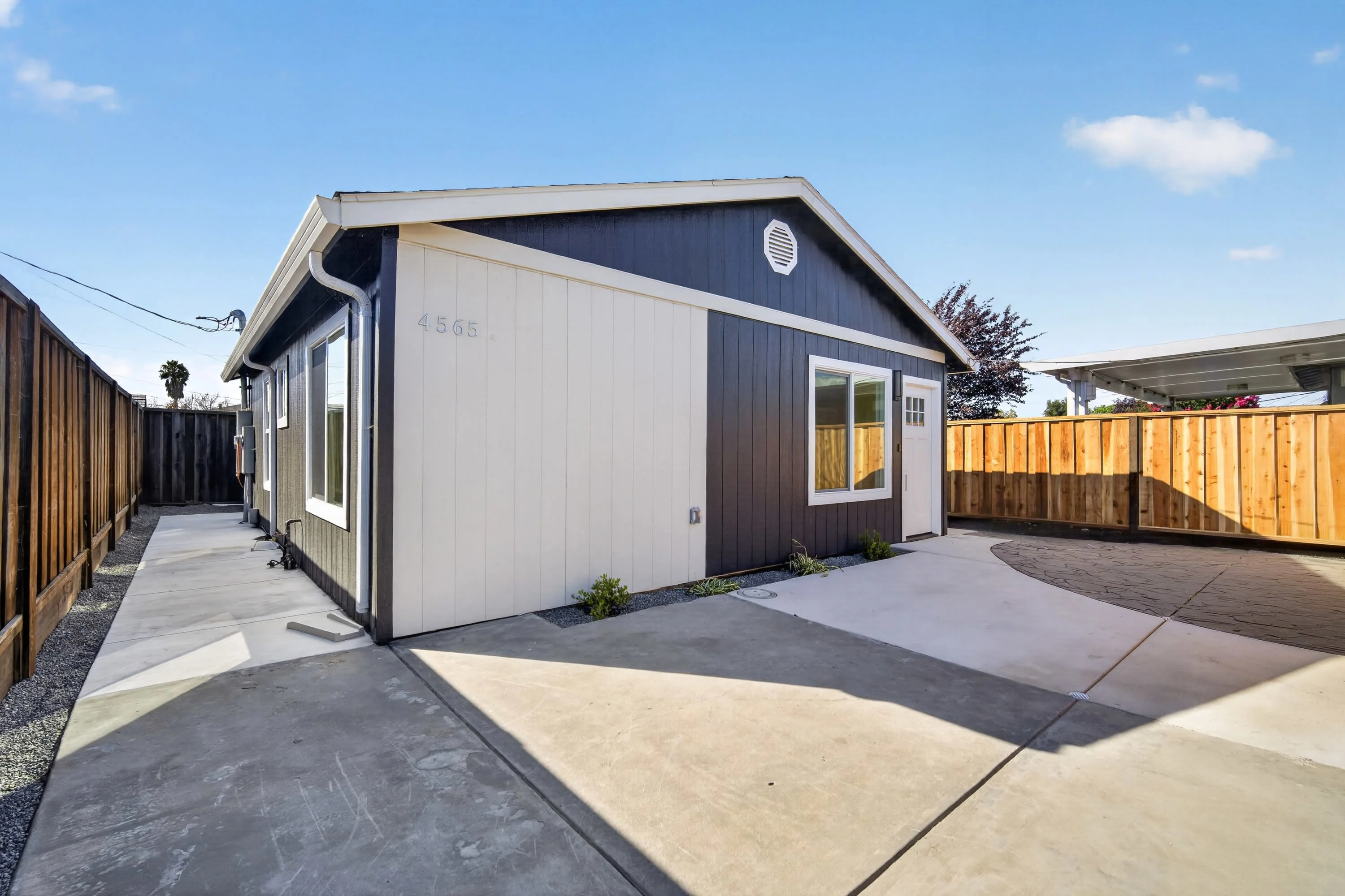4565 Todd Street photo 2