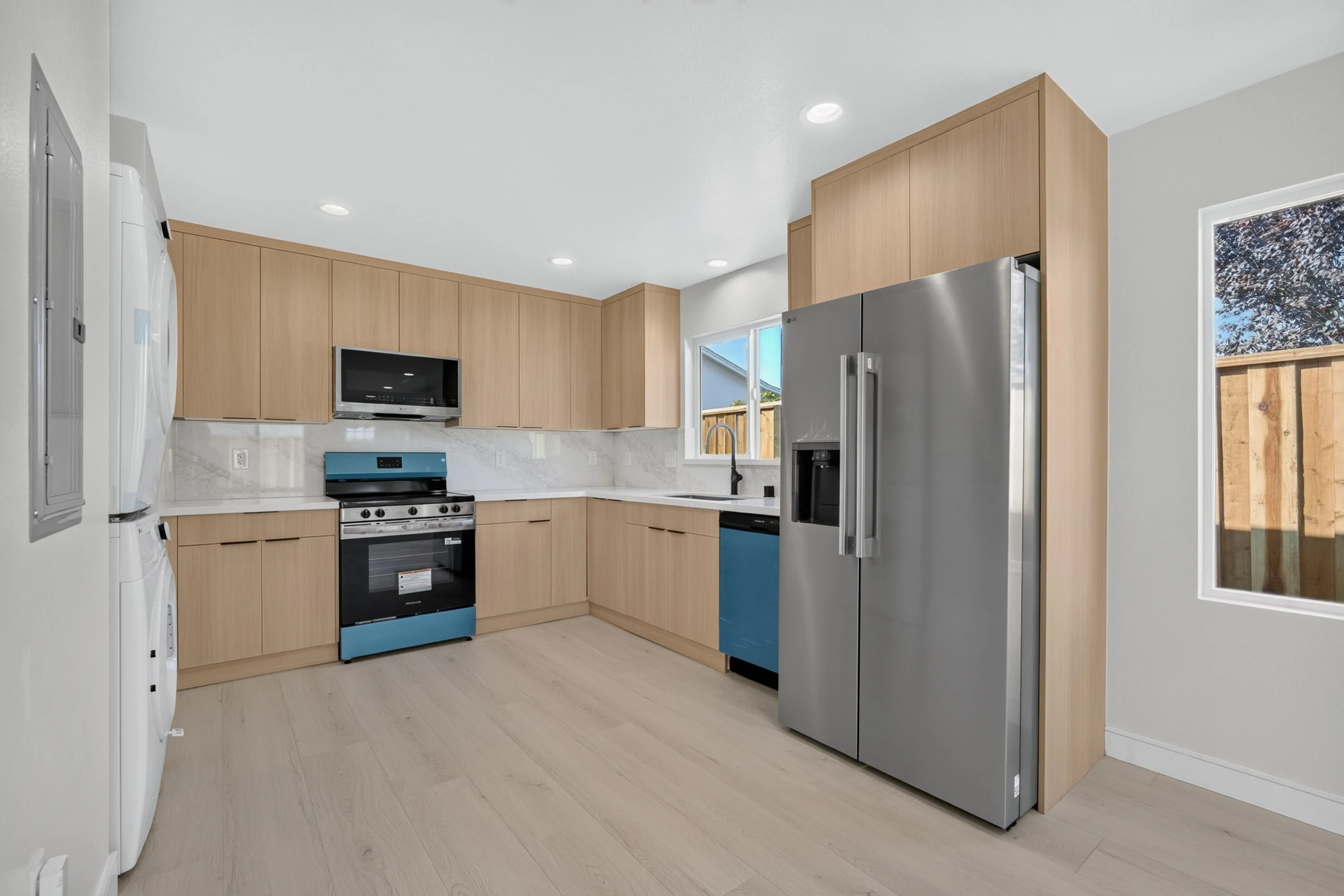 4565 Todd Street photo 5