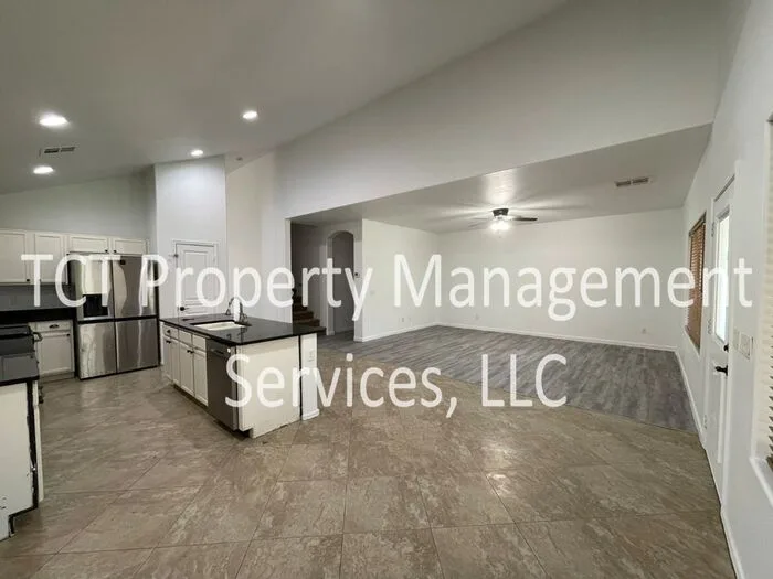 46039 Amsterdam Road photo 4