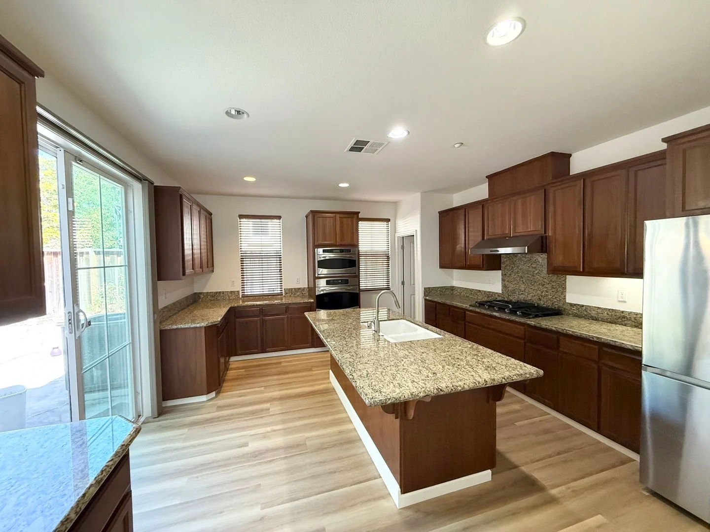 Well-maintained 4bd/3.5ba Single Family Home In Dublin's Positano Community! photo 5