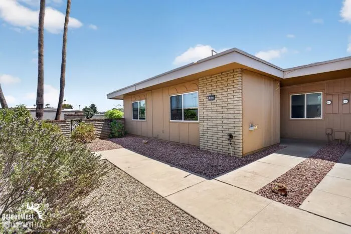 13652 North 108th Drive, Sun City, AZ 85351 photo 2