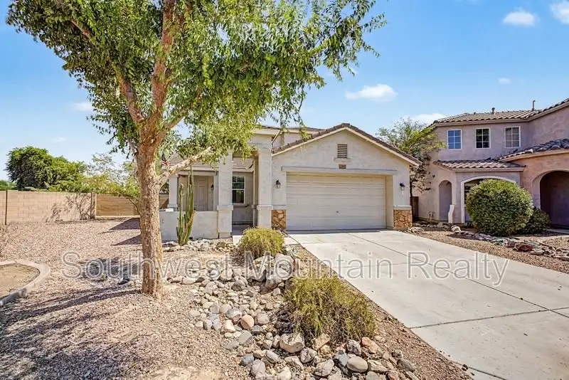 44967 W Sage Brush Dr photo 5