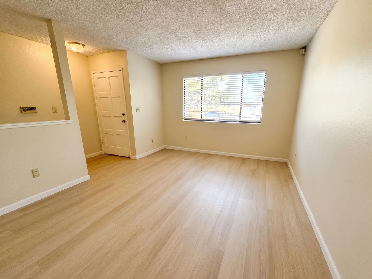 Charming Single Level 4 Bedroom Home In Martinez. Move-in Ready! photo 5