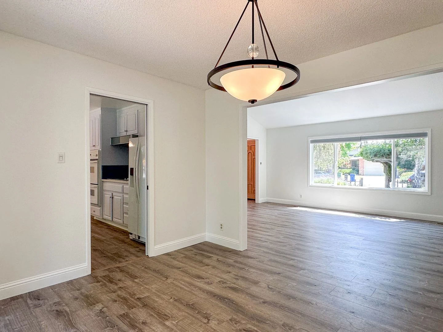1791 Grace Ave photo 5