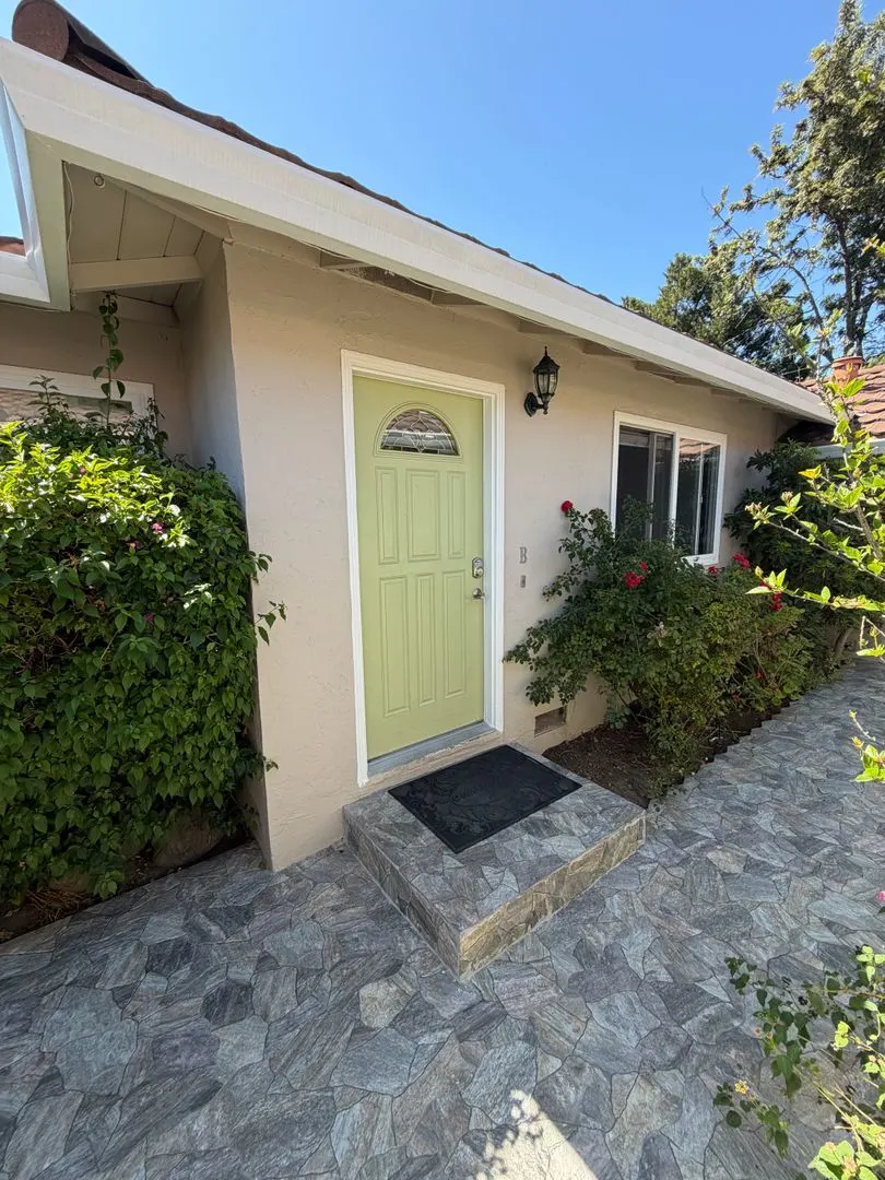 2BR/1BA Duplex on Hamilton Ave · San Jose photo 3