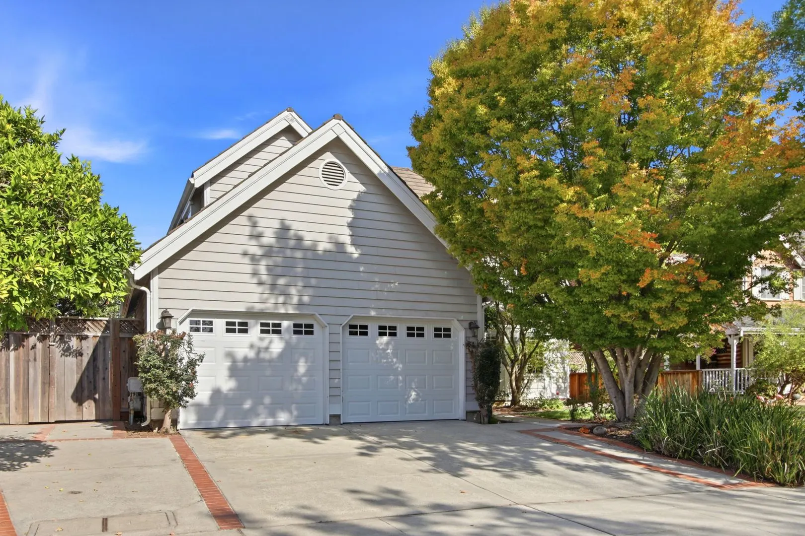 Newly Renovated 4-bedroom 2.5-bathroom Mountain View Home photo 4