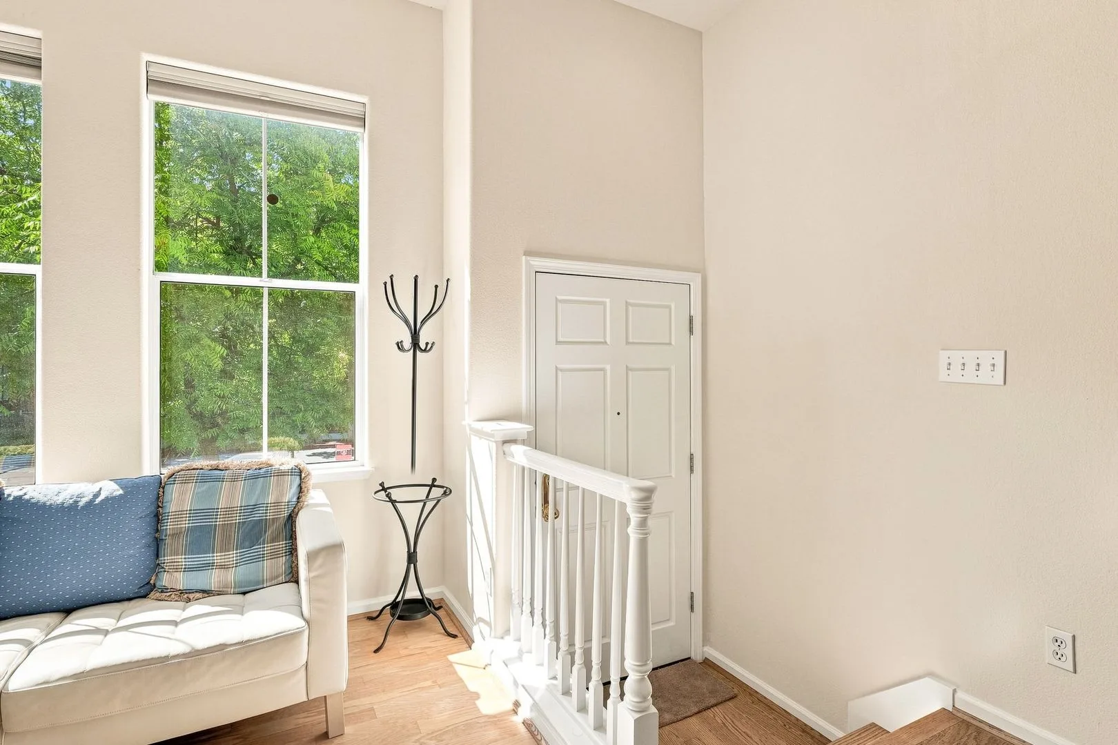 Beautiful 2 Bedroom, 2.5 Bathroom Townhome in The Crossings, Mountain View photo 2