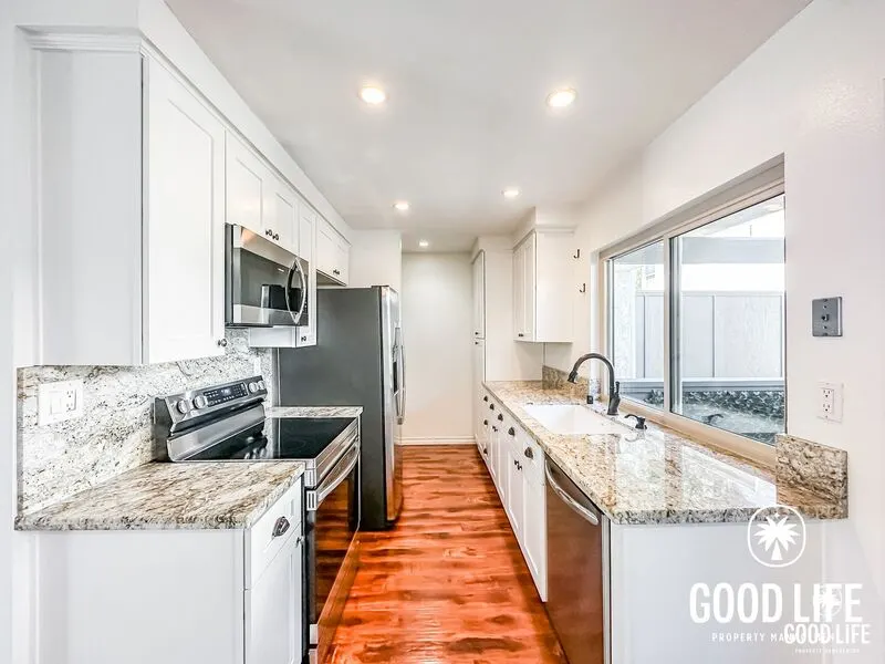 1280 River Vista Row