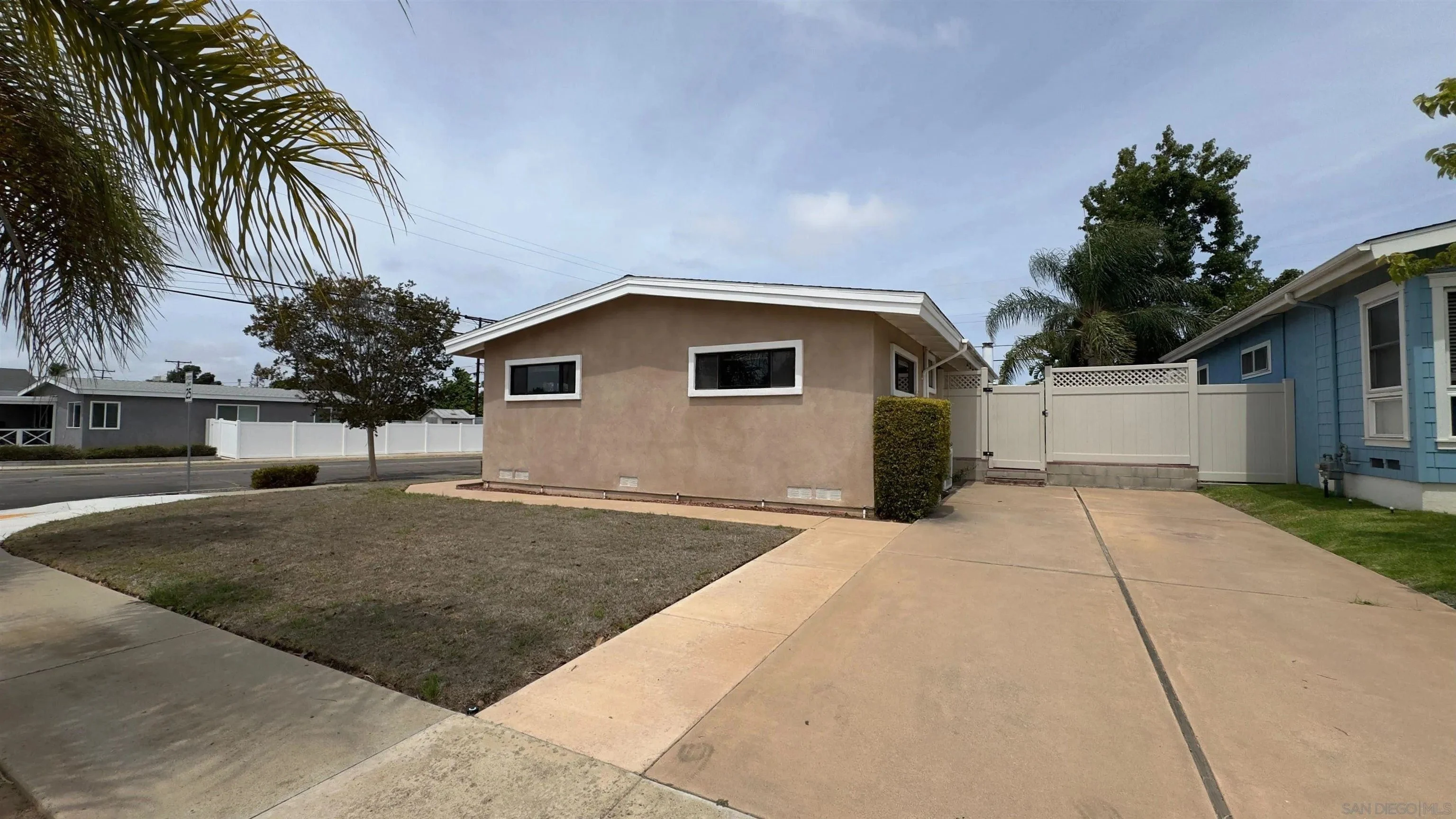 3045 Afton Rd San Diego, CA 92123 photo 3