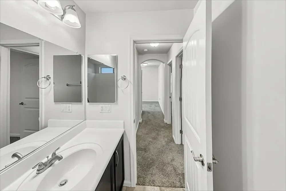 1371 S Ponderosa Dr photo 5