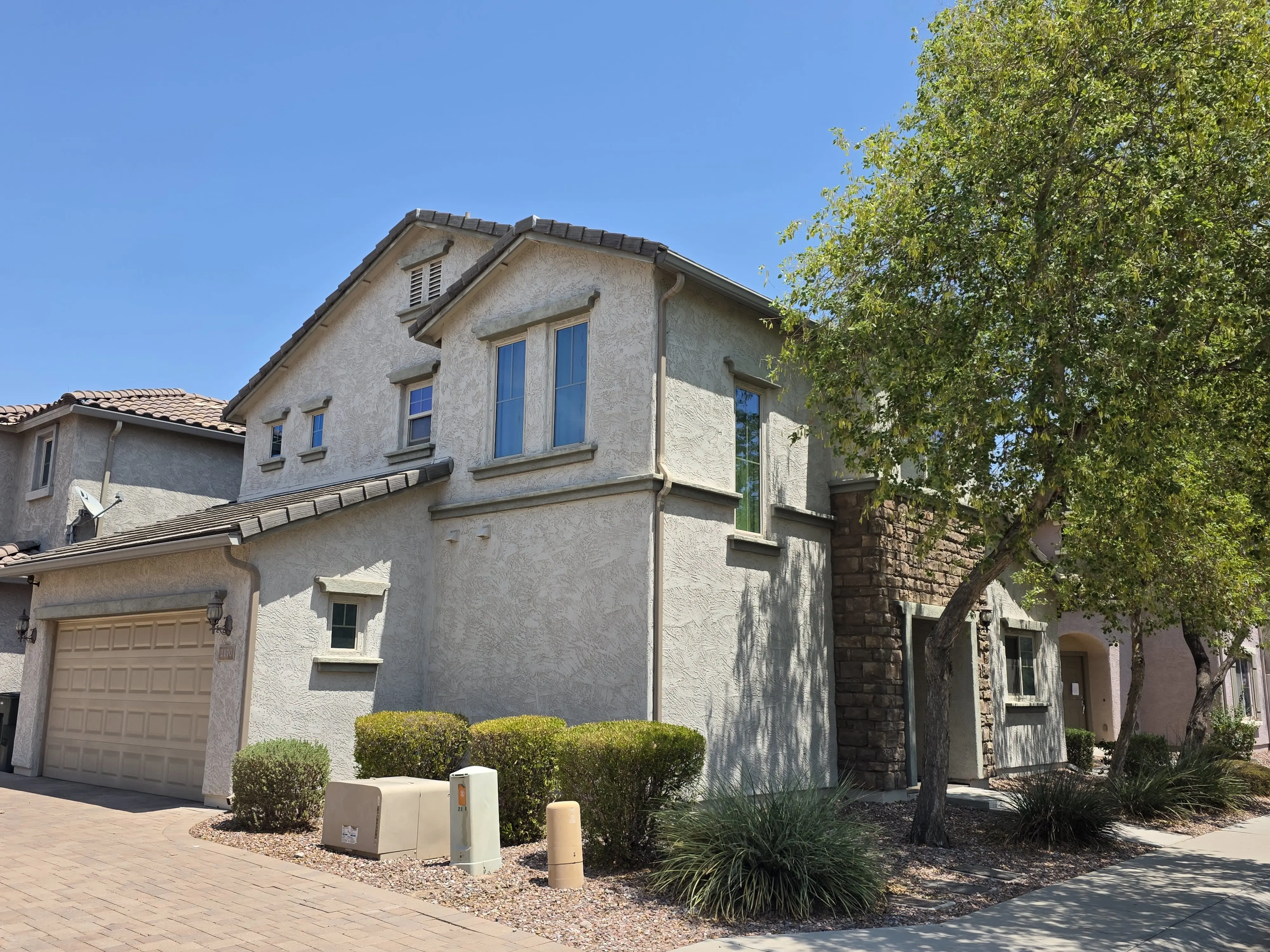 2170 Scully Dr