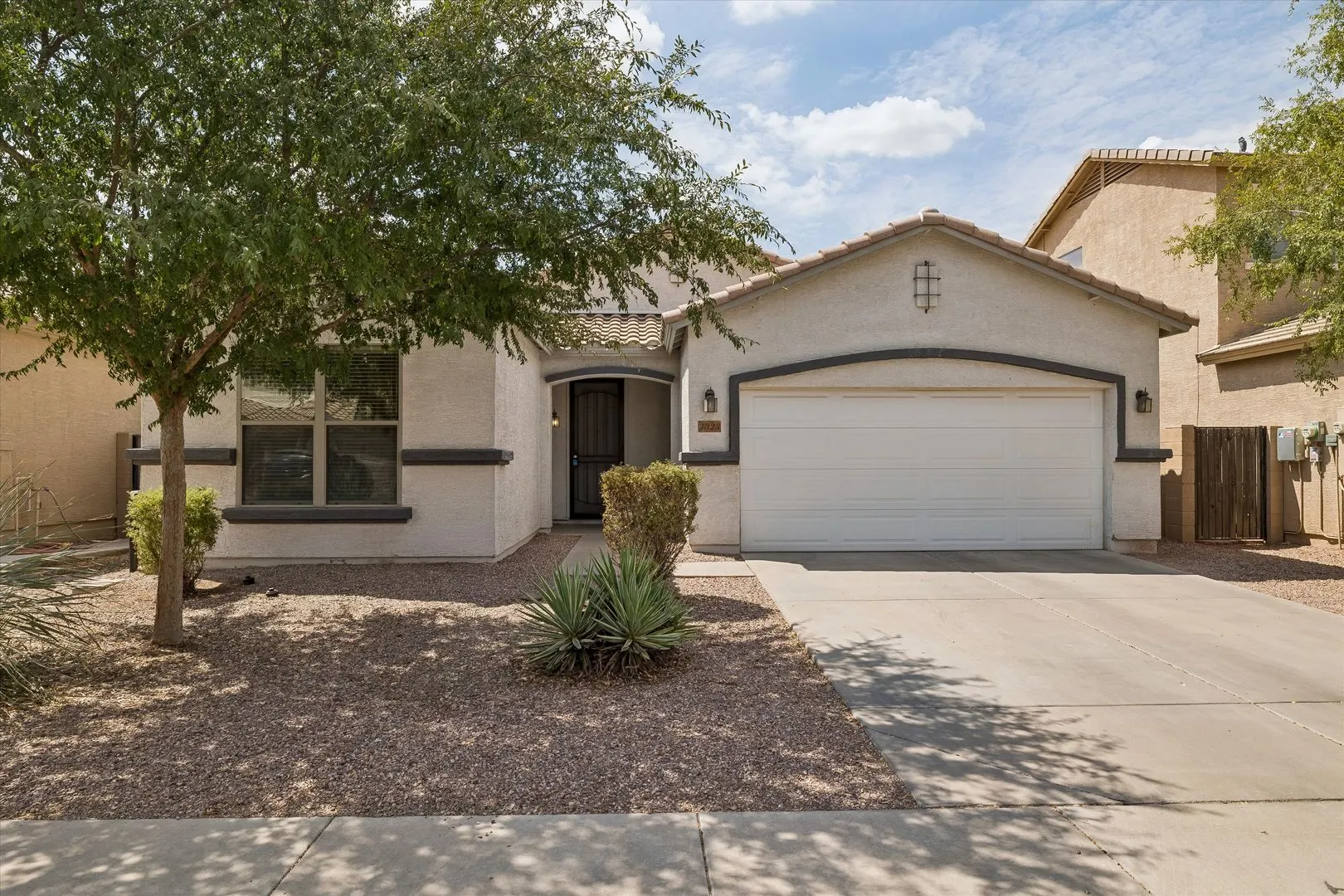 4323 W T Ryan Ln photo 4