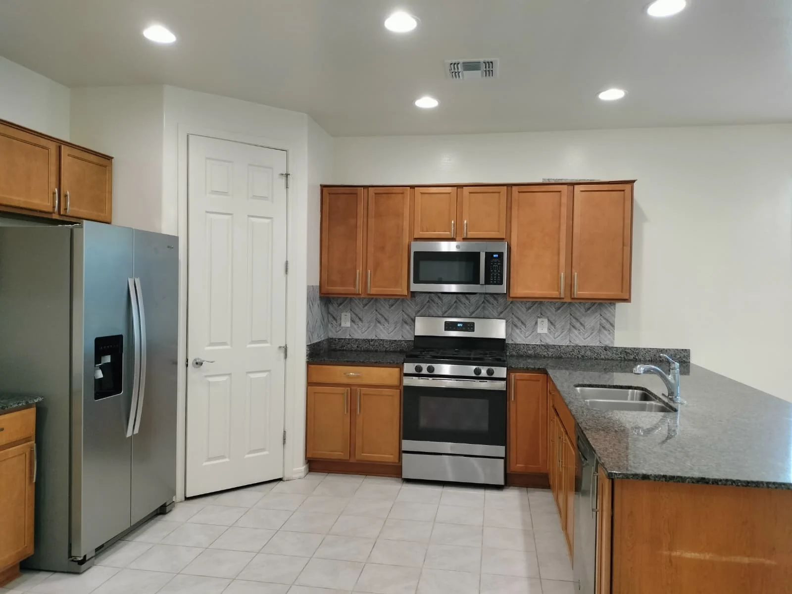 20415 E Domingo Rd photo 5