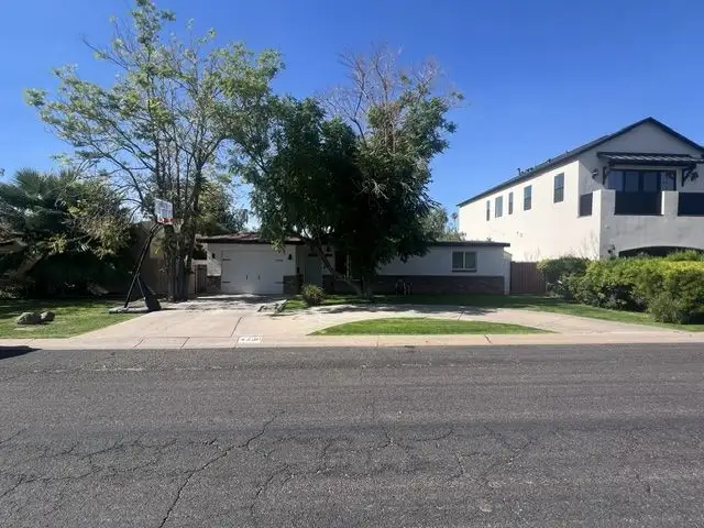 4238 N 45th Pl photo 4