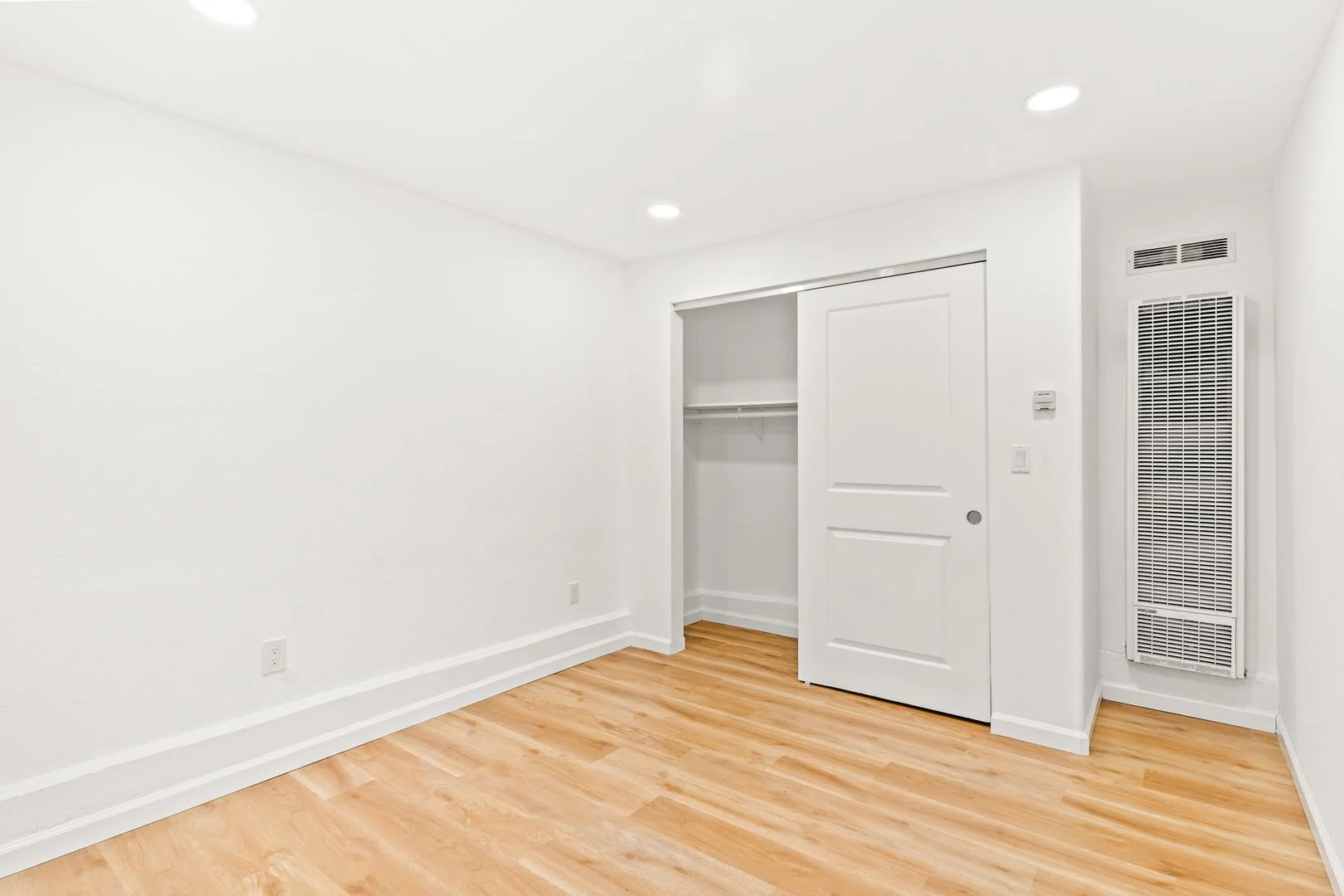 19546 Santa Maria Ave unit Rear photo 5