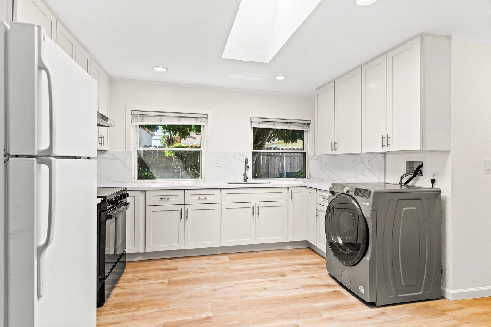 19546 Santa Maria Ave unit Rear photo 3