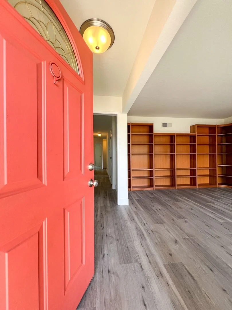 Conveniently Located Four Bedroom Bel Aire Home photo 4