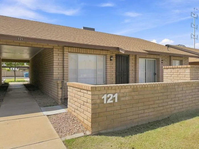 121 W Loma Vista Dr photo 5