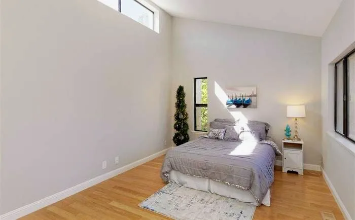 1739 Dalessi Drive photo 2