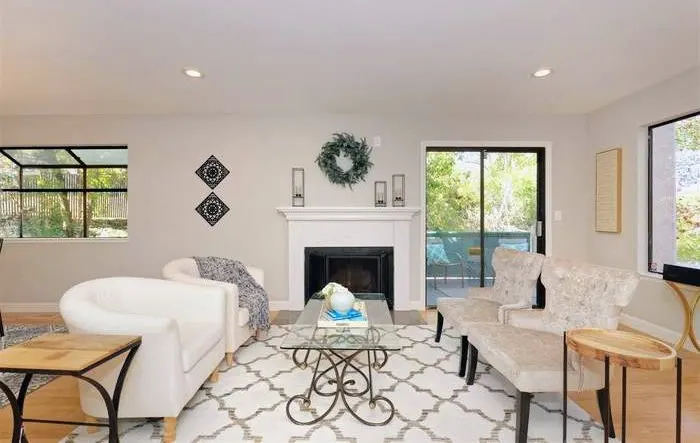 1739 Dalessi Drive photo 4