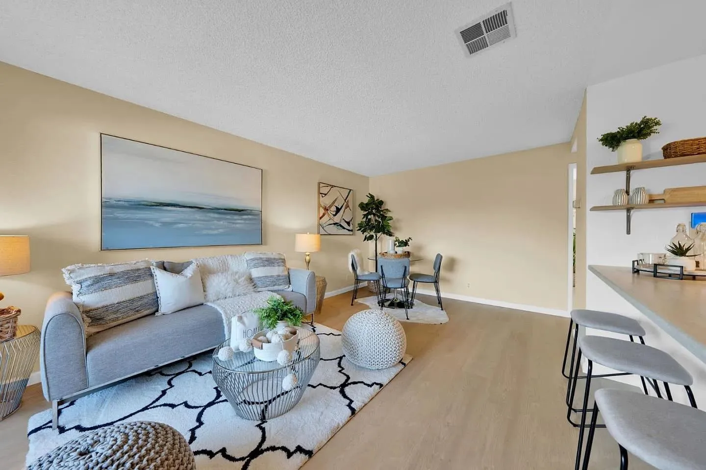 244 Stonegate Cir
