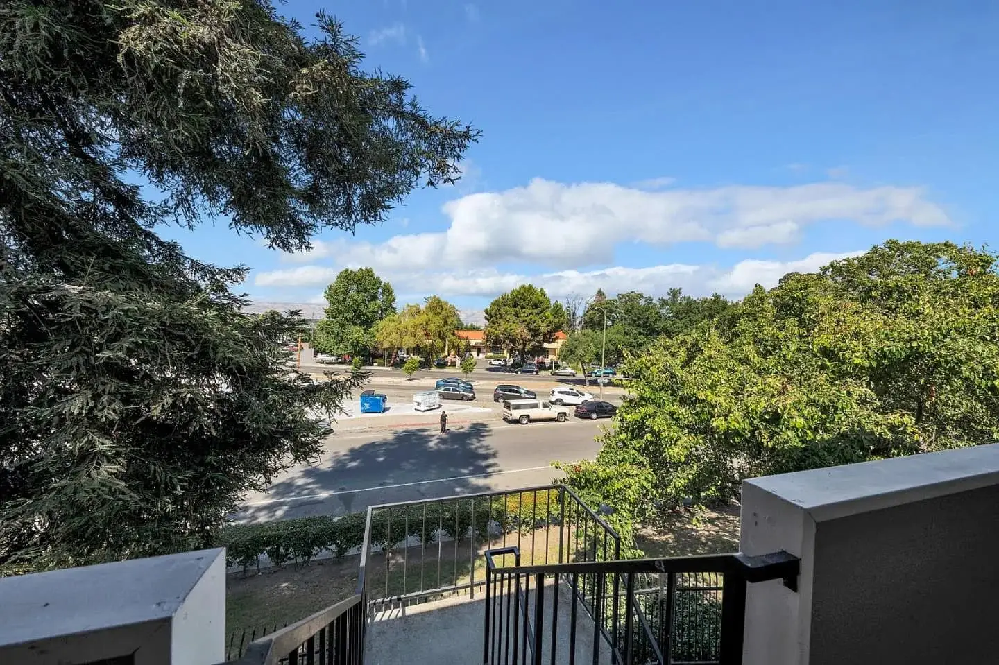 244 Stonegate Cir photo 3