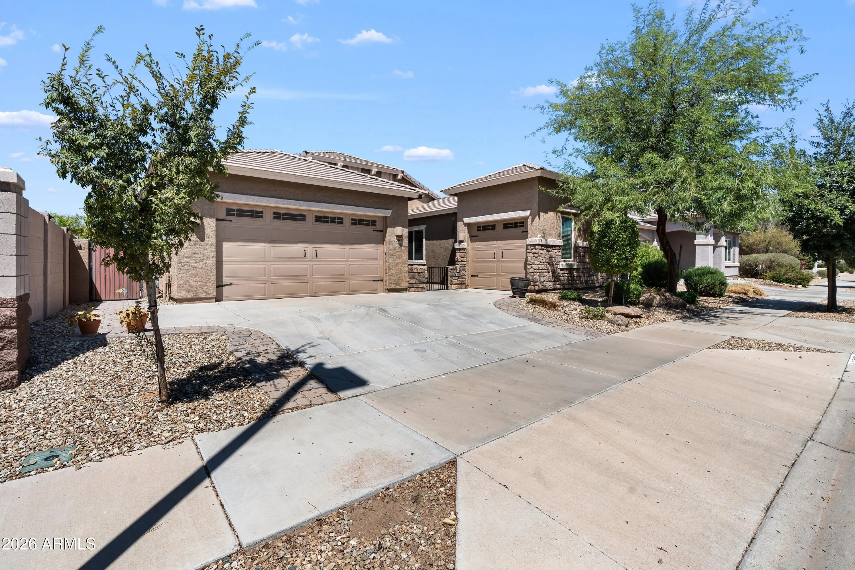 23994 N 164th Dr photo 2