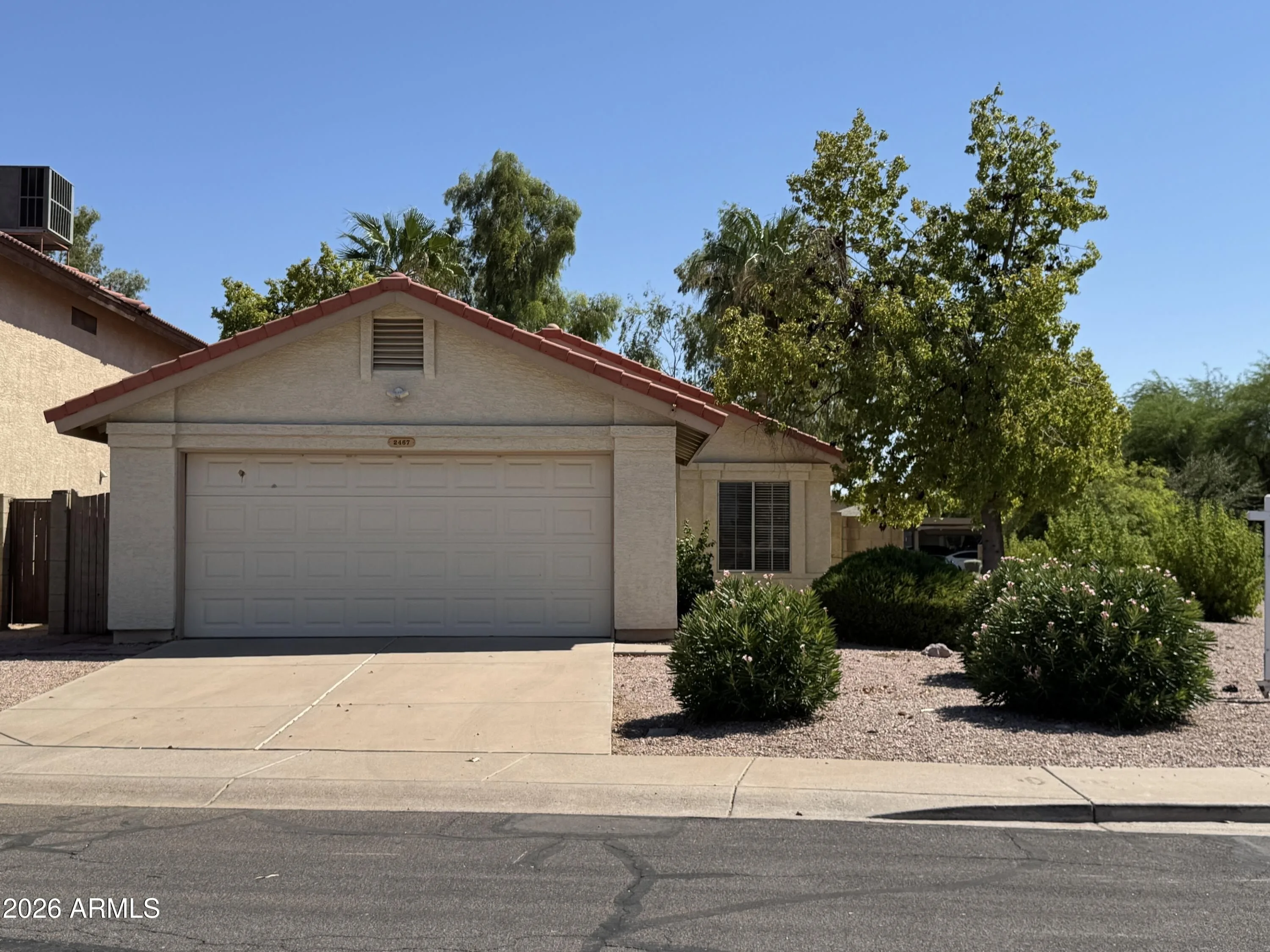 2467 W Park Ave photo 3
