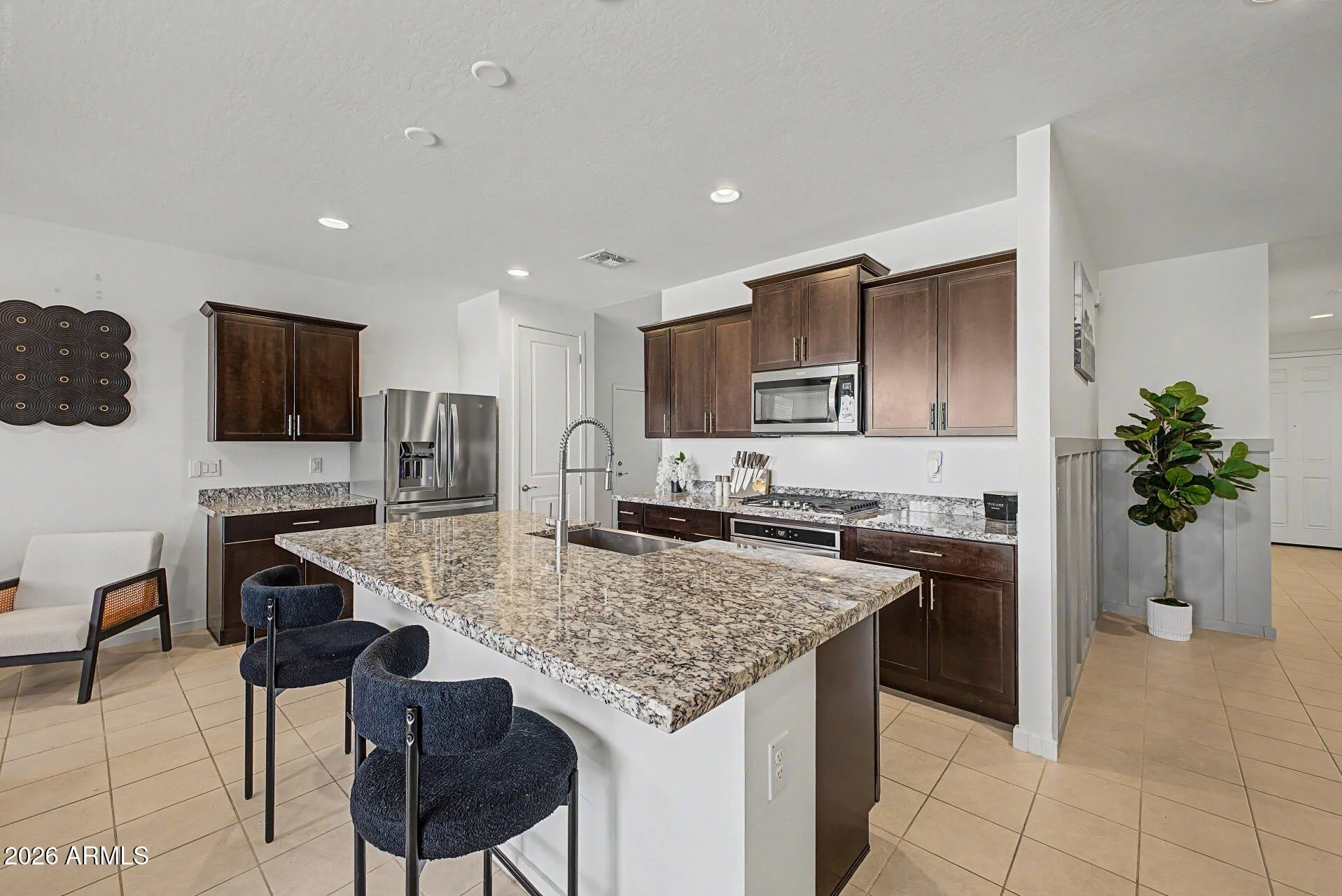 4370 W SUNCUP Drive photo 4