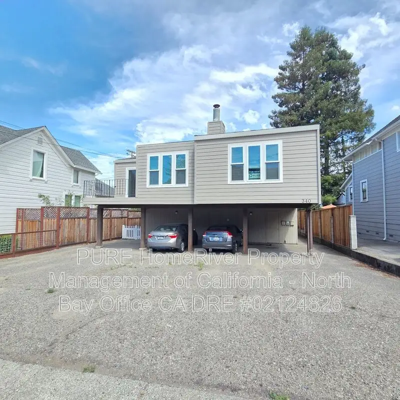 340 Kentucky St photo 2