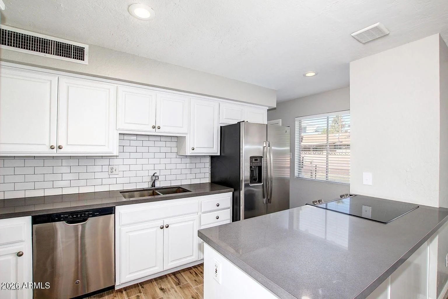 8702 E Bonnie Rose Ave photo 3